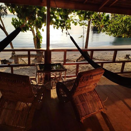 Harmony Bay Resort And Dive Center Wakai Exterior foto