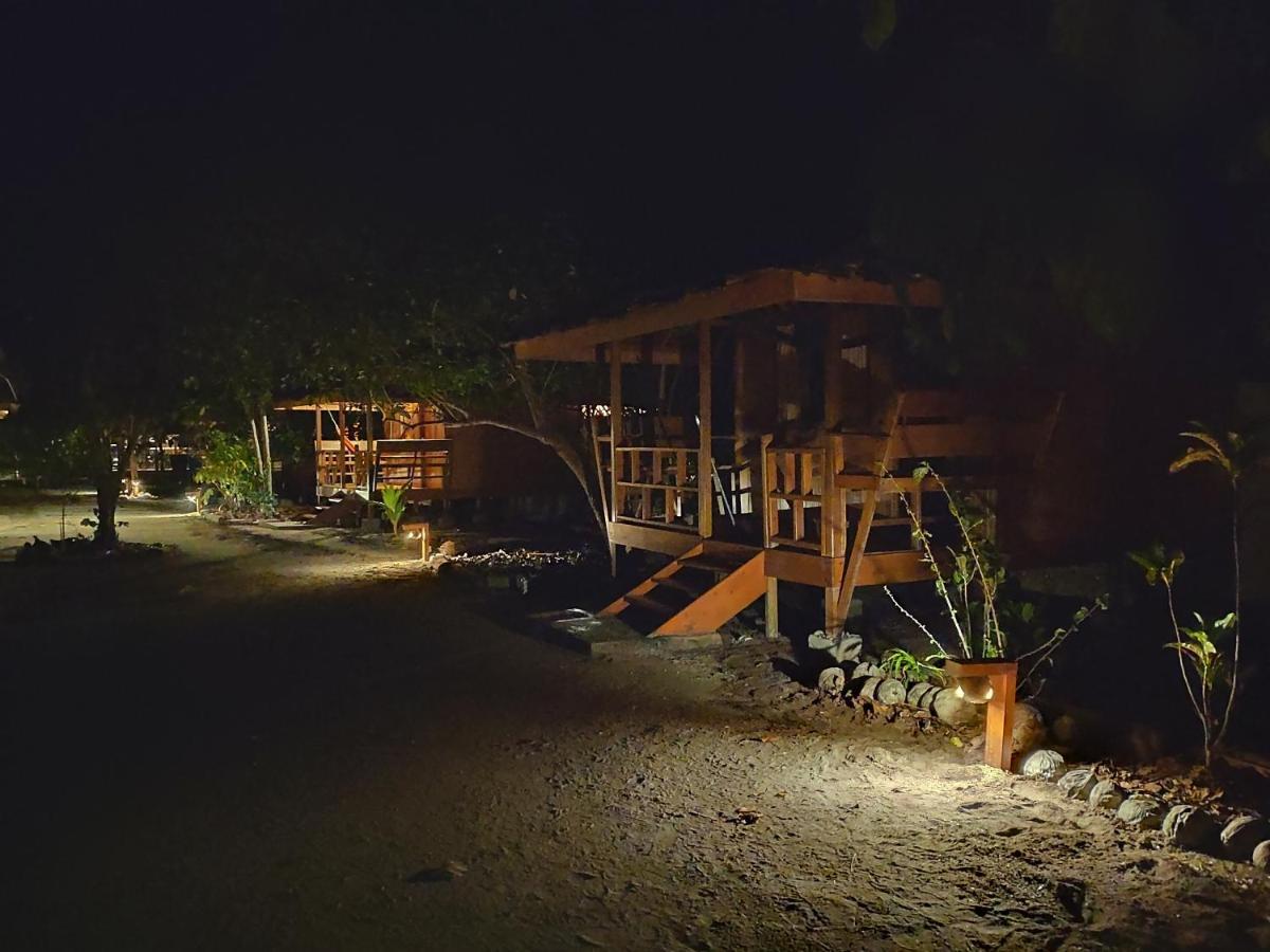 Harmony Bay Resort And Dive Center Wakai Exterior foto