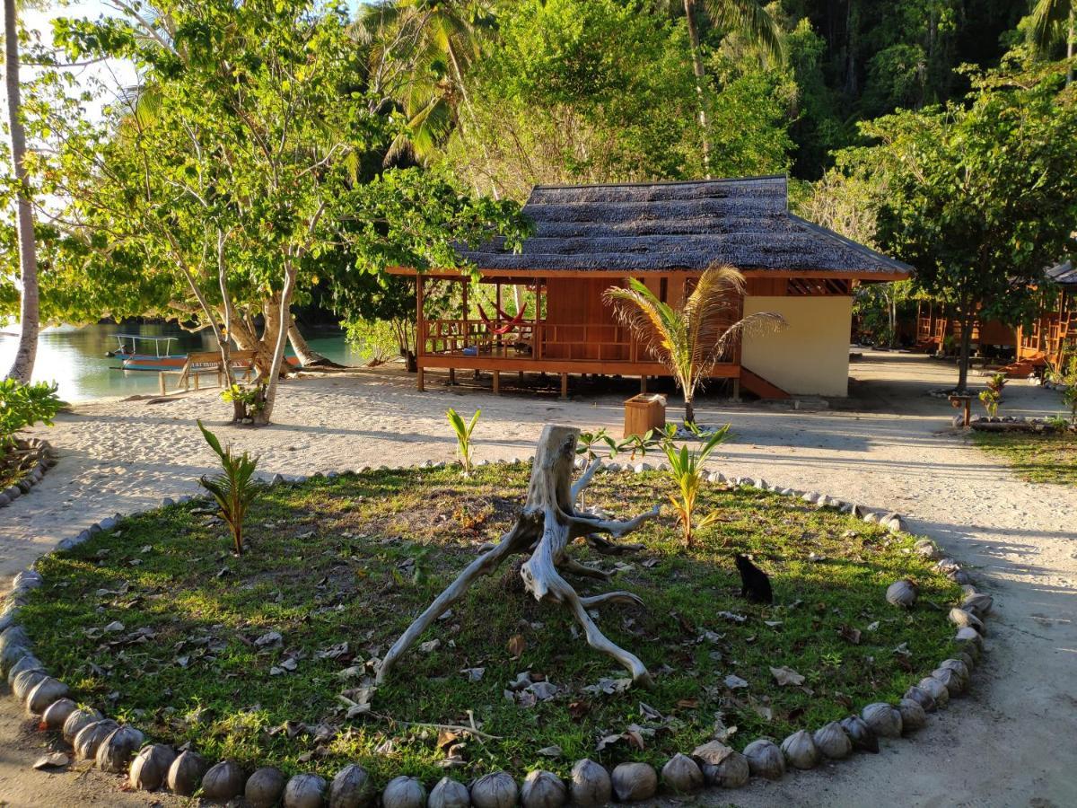 Harmony Bay Resort And Dive Center Wakai Exterior foto