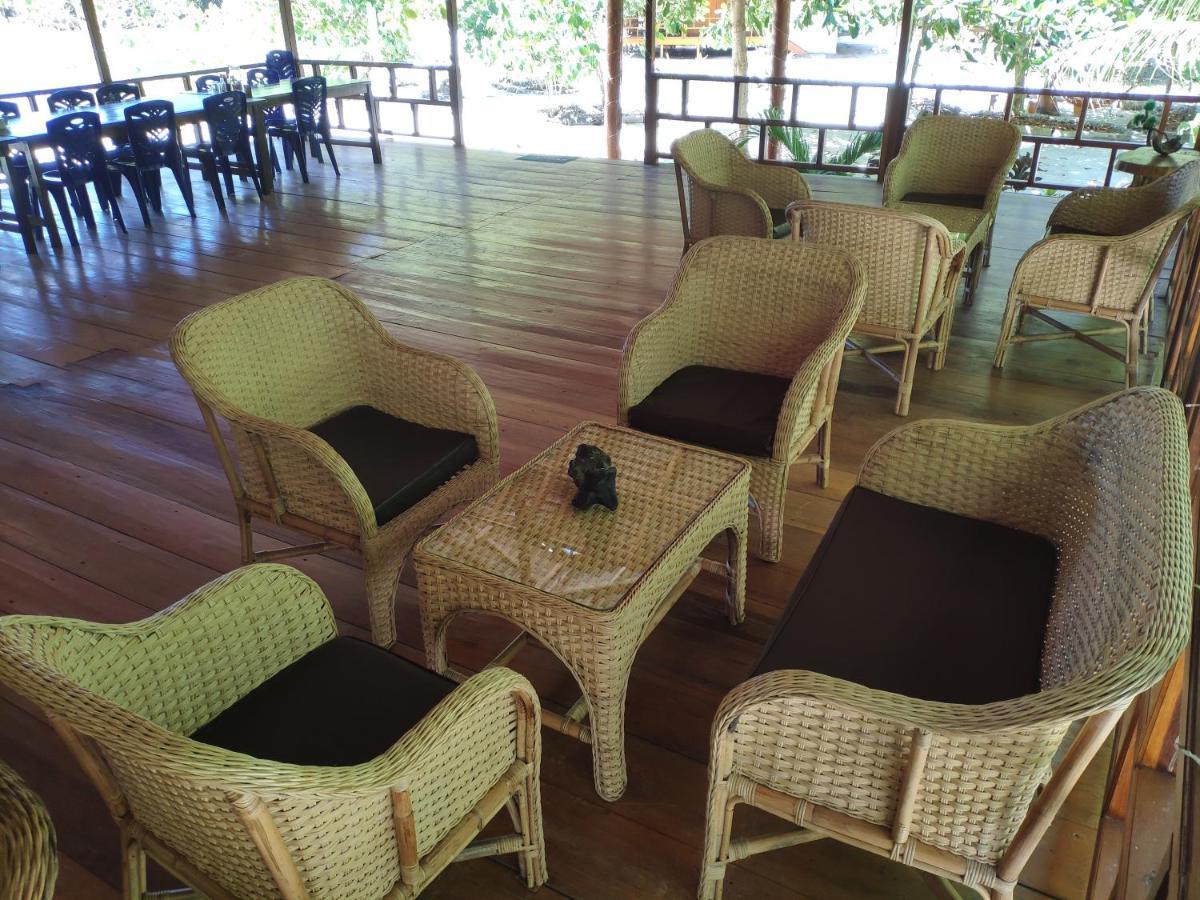 Harmony Bay Resort And Dive Center Wakai Exterior foto