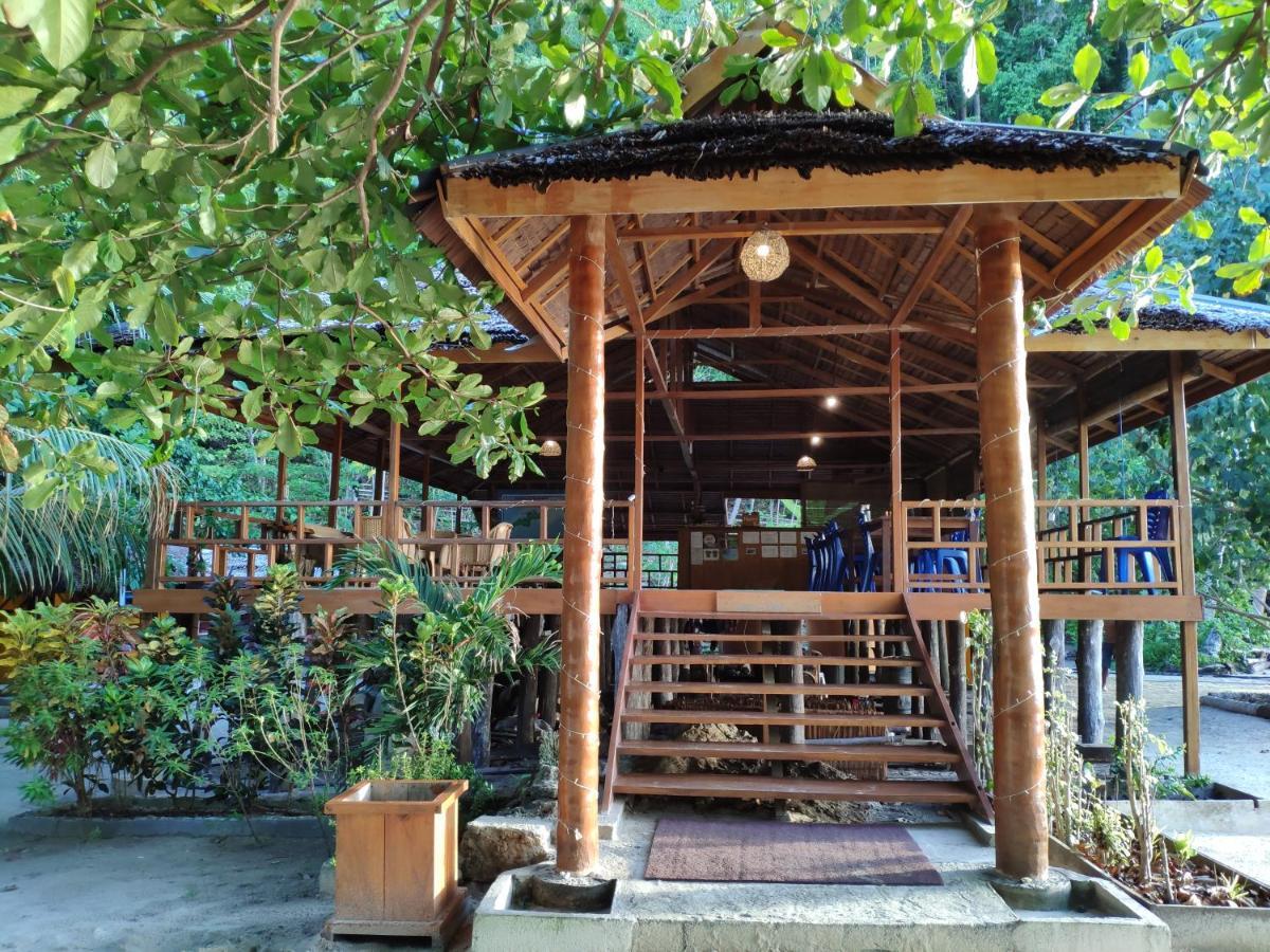 Harmony Bay Resort And Dive Center Wakai Exterior foto